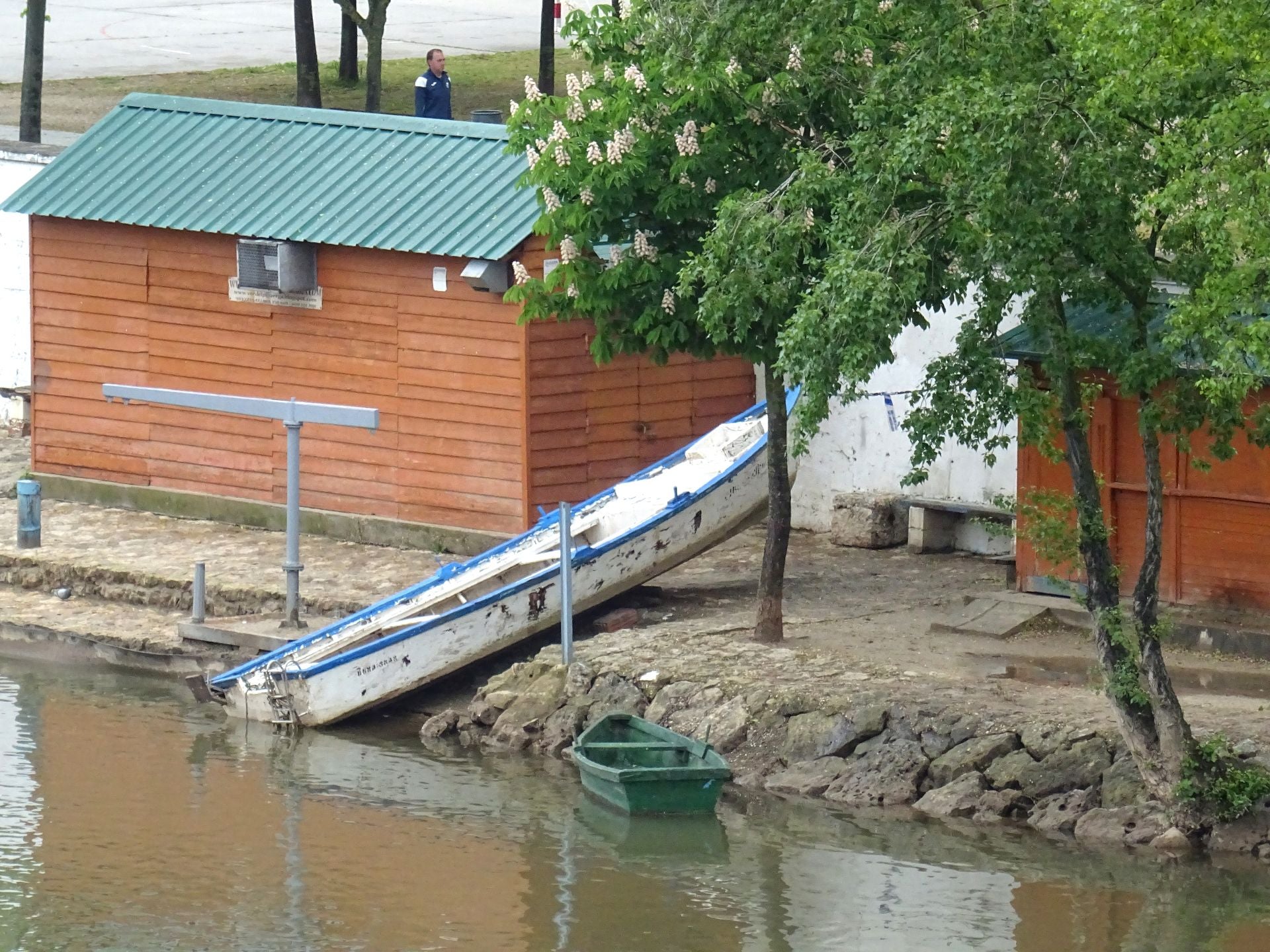 Así está la barca de la Virgen del Carmen