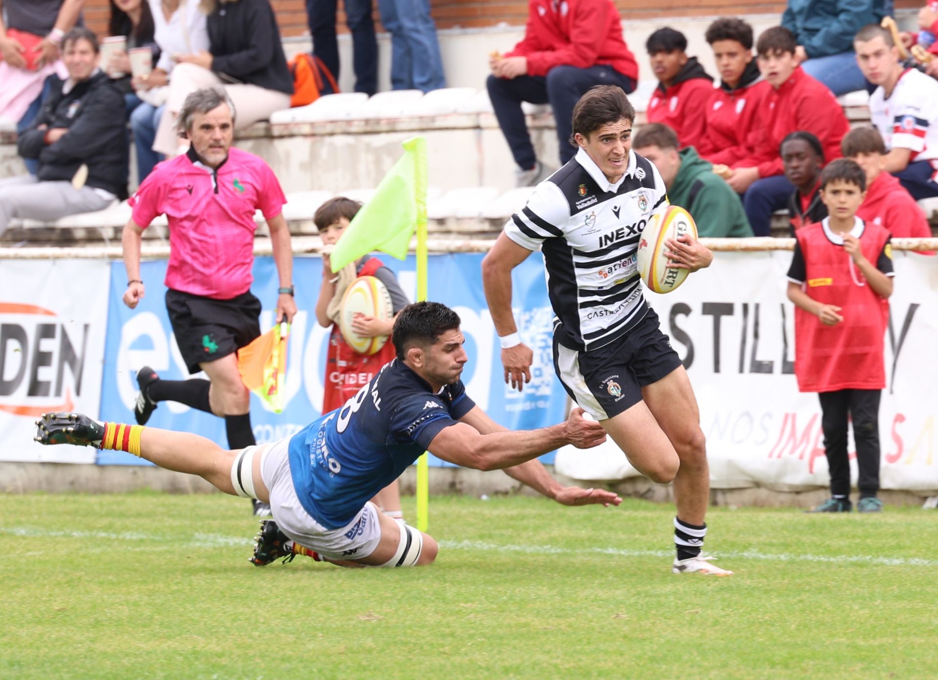 El Salvador 20 - 18 Santboiana