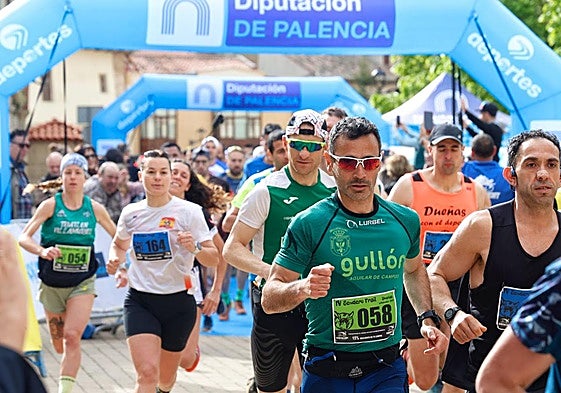 Participantes en la prueba, este domingo en Dueñas.