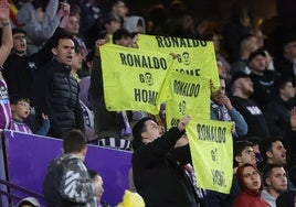 Aficionados del Real Valladolid protestan el pasado sábado contra Ronaldo.