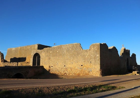 Castillo-Palacio de los Quijada.