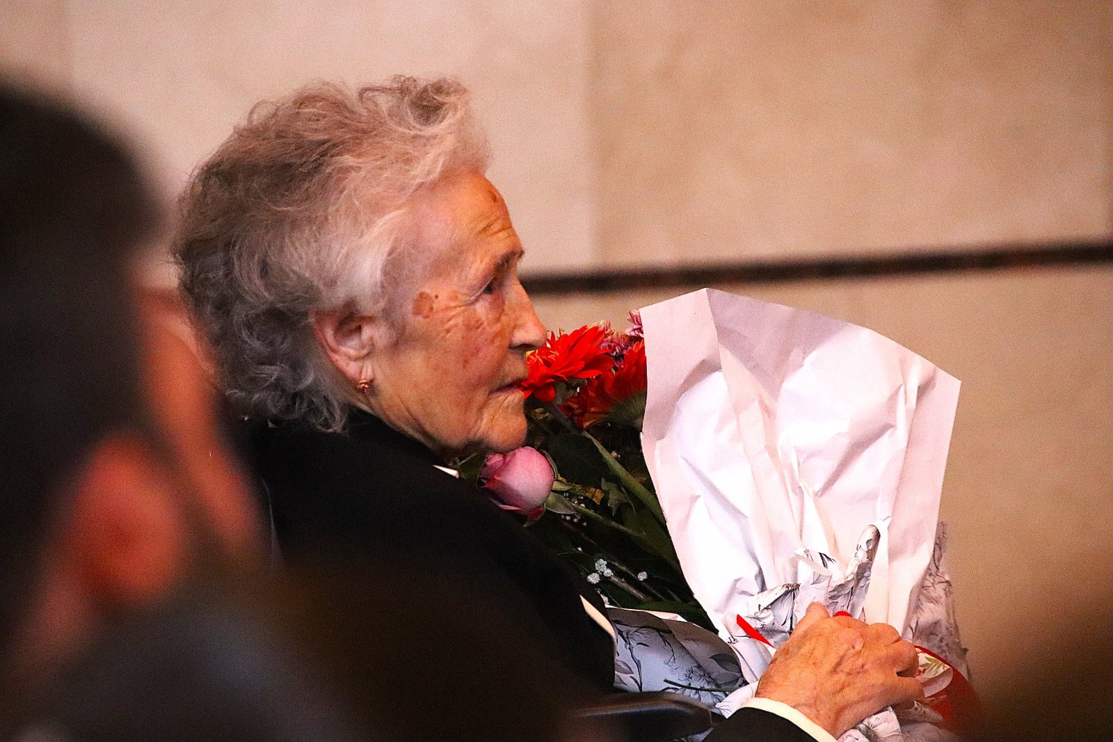 Teresa Mancho Cuadrado, de 93 años, recibe el homenaje de Villabrágima