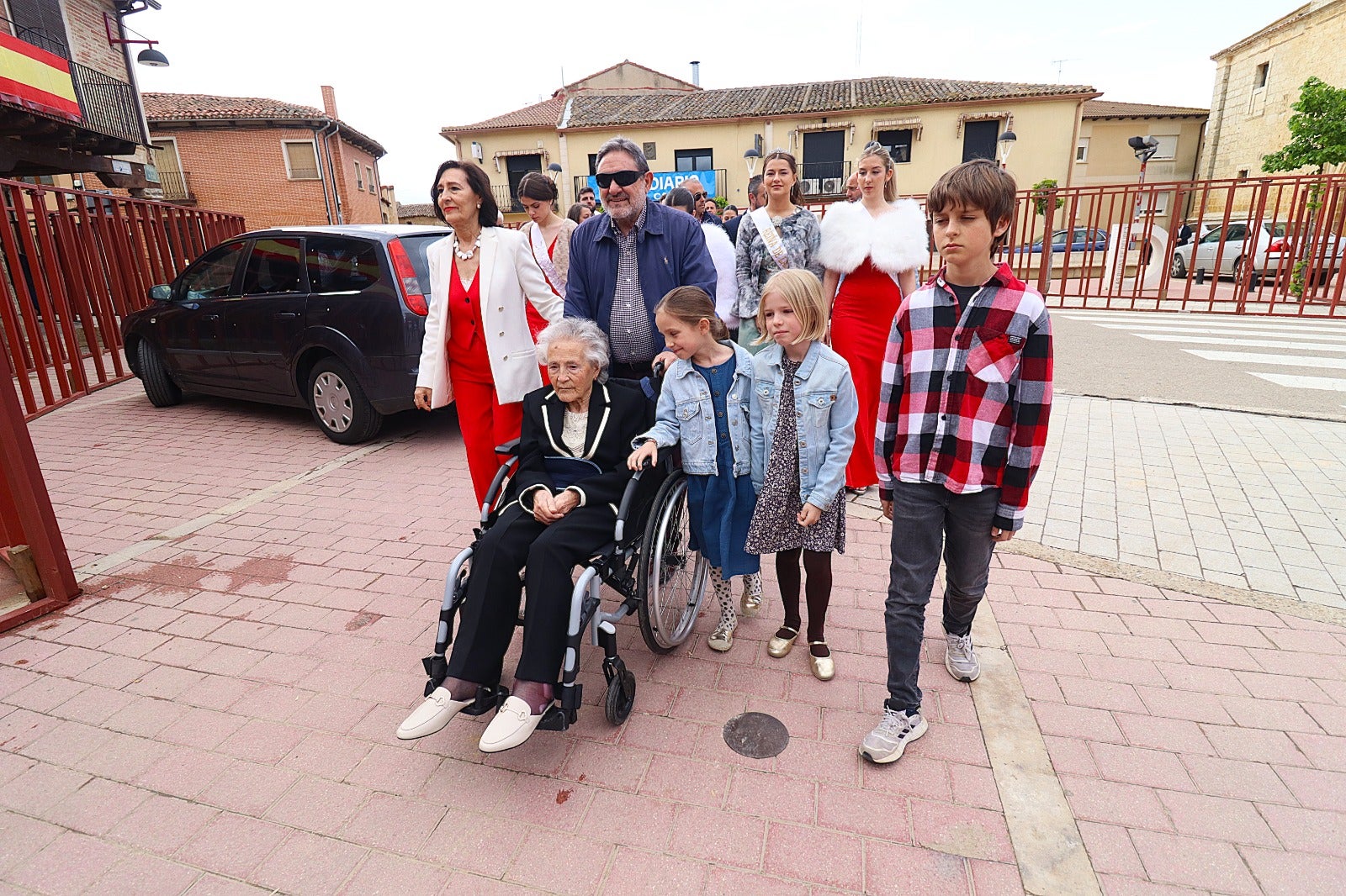 Teresa Mancho Cuadrado, de 93 años, recibe el homenaje de Villabrágima