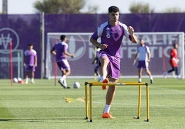 David Torres, durante un entrenamiento en los Anexos.