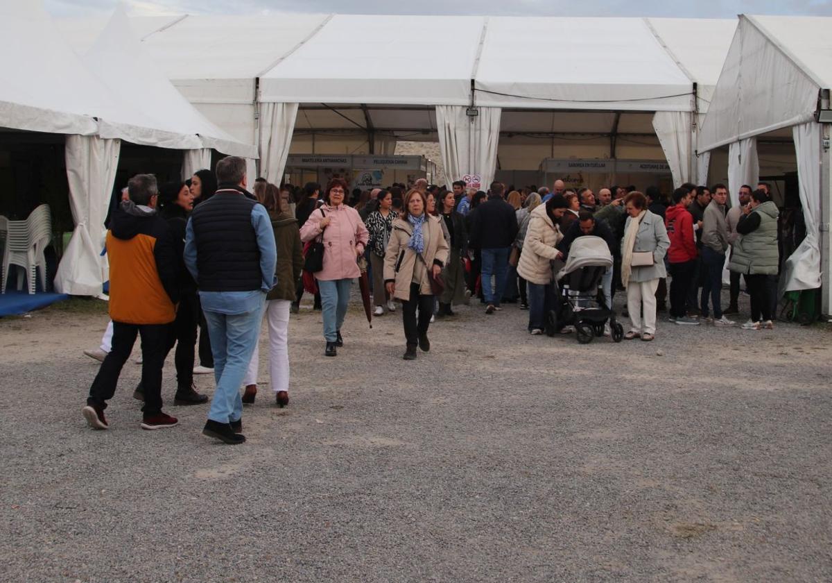 Todos los expositores barajan volver a la Feria de Cuéllar la próxima edición