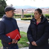 Ángel Galindo y Ana Peñalosa, concejales de IU en el Ayuntamiento de Segovia.