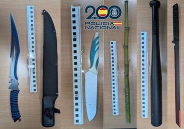 Detenidos dos jóvenes implicados en una pelea que portaban machetes de grandes dimensiones