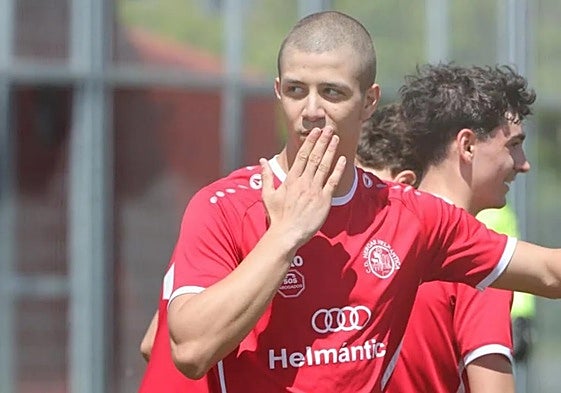 Iker, en su último partido con el Hergar.