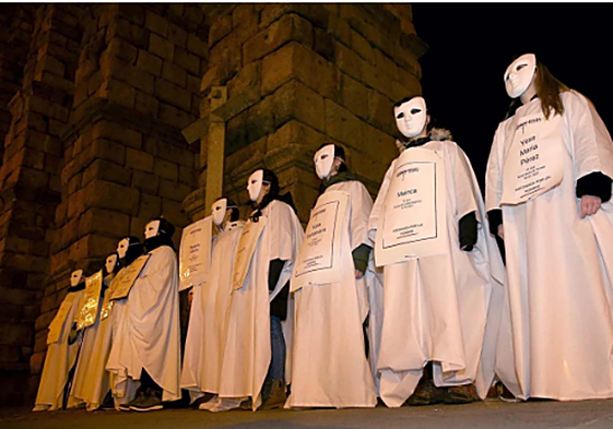 Acto contra la violencia de género a los pies del Acueducto de Segovia el pasado 25 de noviembre.