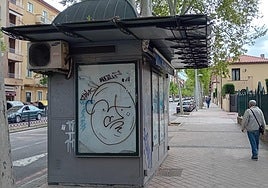 Quiosco en el paseo Conde Sepúlveda de Segovia.