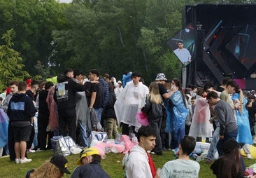La lluvia se cuela en la fiesta de la ITA pero el Parque Ribera Sur repite lleno