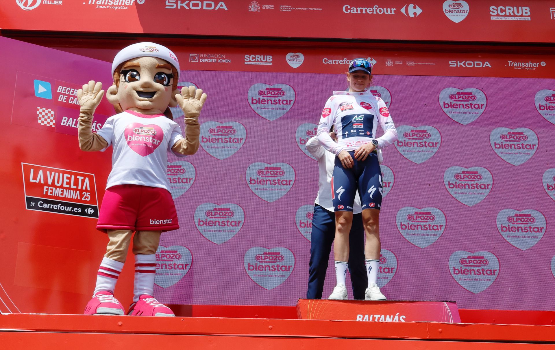 Así ha sido la llegada de La Vuelta Femenina a Baltanás