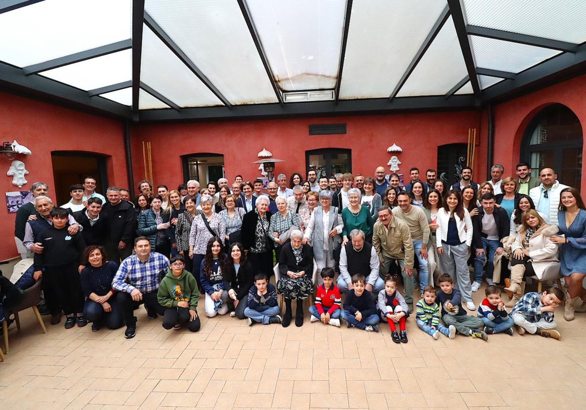 Natividad Sanabria reúne a más de 80 familiares para celebrar sus 108 años
