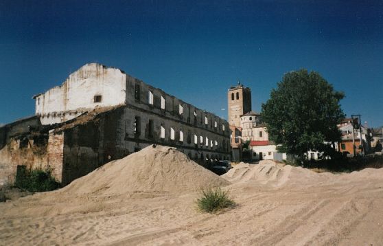 La vieja fábrica de harinas a orilla del Cega. Agosto de 1998.
