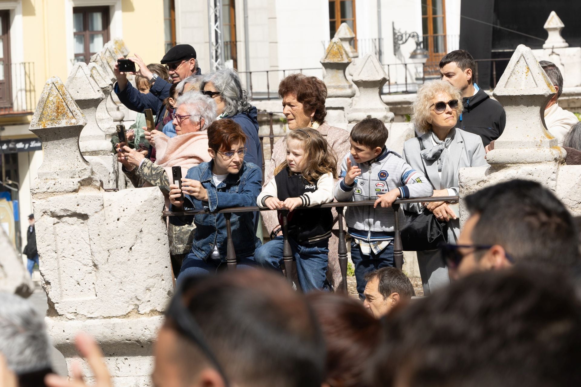 La ofrenda floral y la procesión de San Pedro Regalado en Valladolid