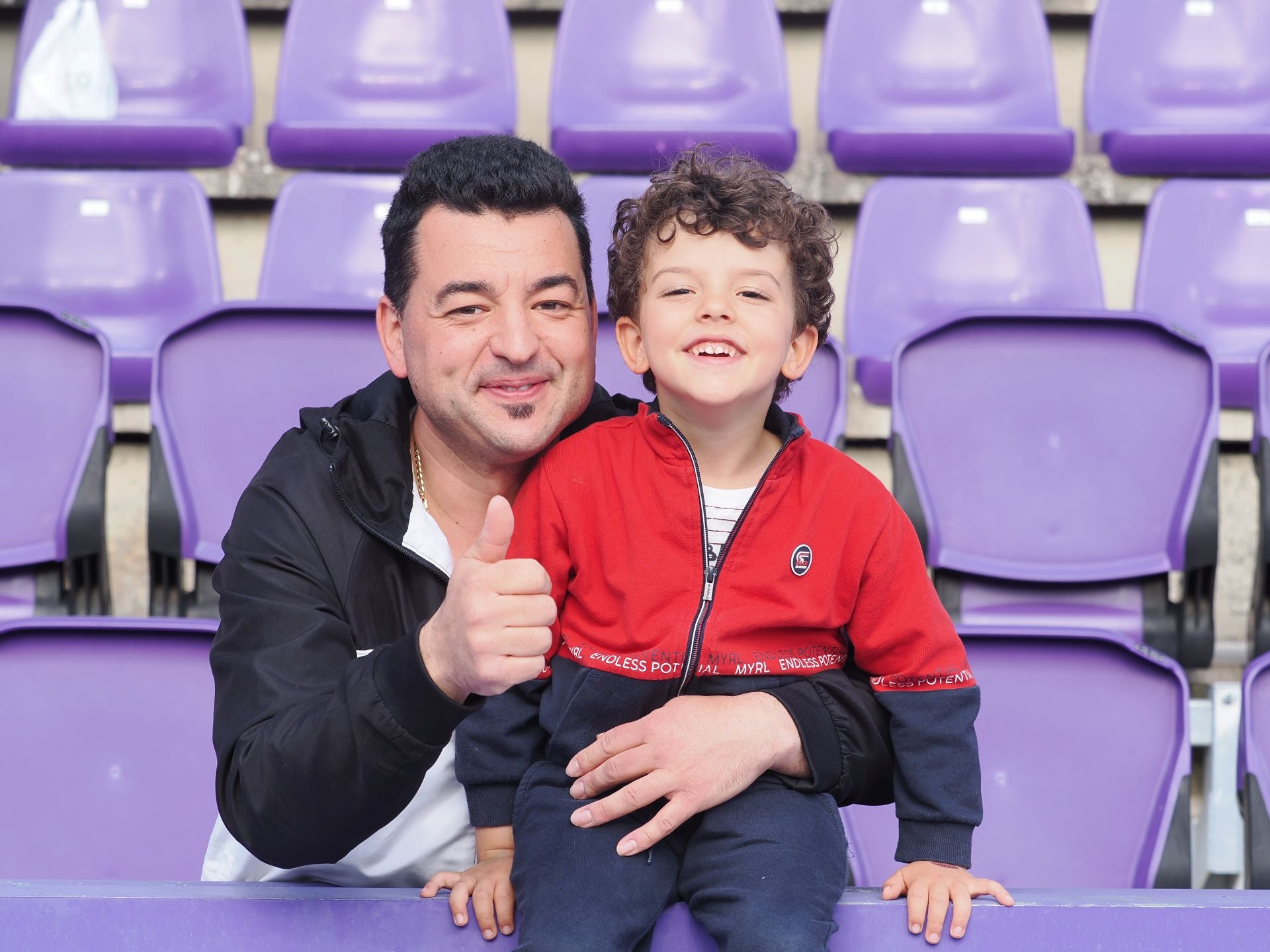 Búscate en la grada del Real Valladolid - Girona (2/3)