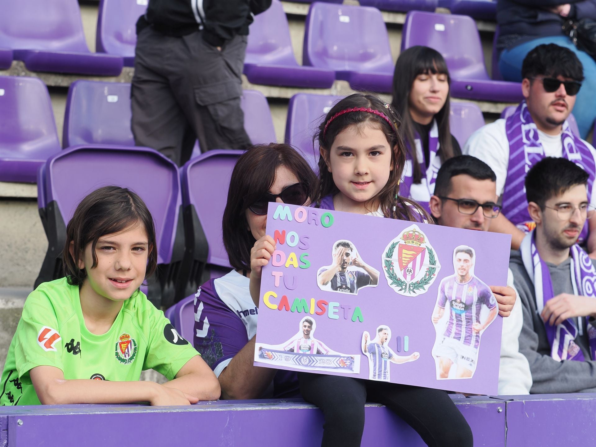Búscate en la grada del Real Valladolid - Girona (2/3)