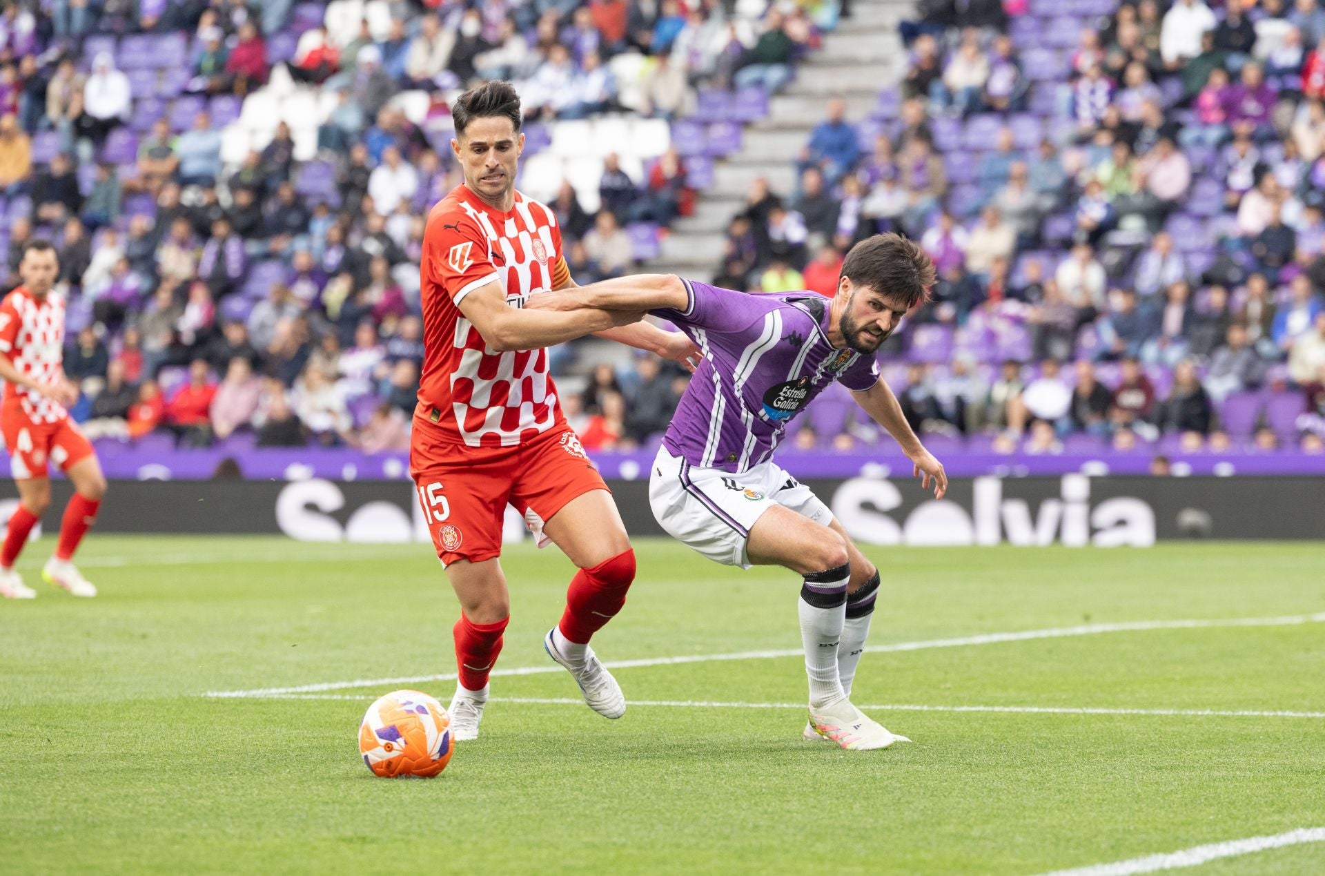 La derrota del Real Valladolid ante el Girona, en imágenes
