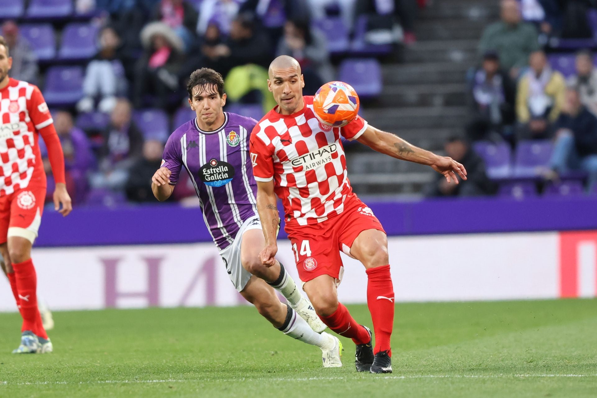 La derrota del Real Valladolid ante el Girona, en imágenes