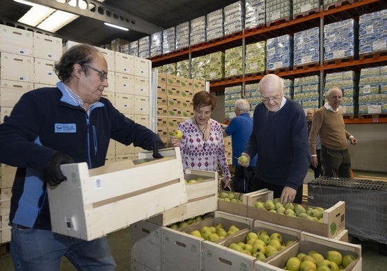 Voluntarios y directiva del Banco de Alimentos de Valladolid.