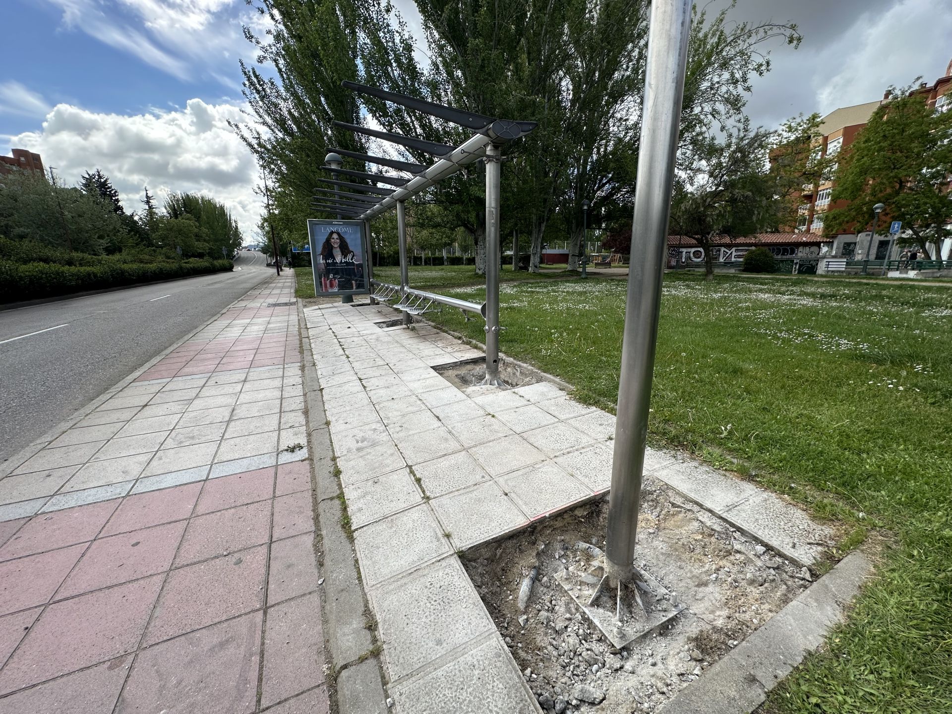 La parada de autobús, cuando comenzó su retirada la semana pasada.