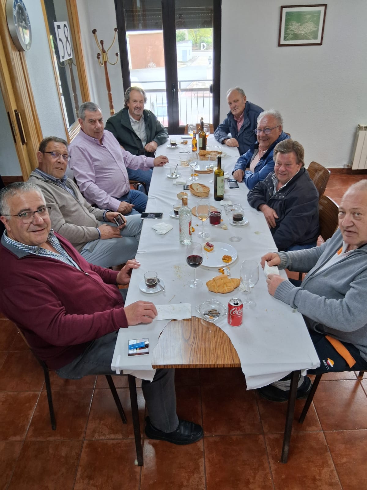 Un grupo de agricultores de Adalia celebra san Isidro con una comida de hermandad