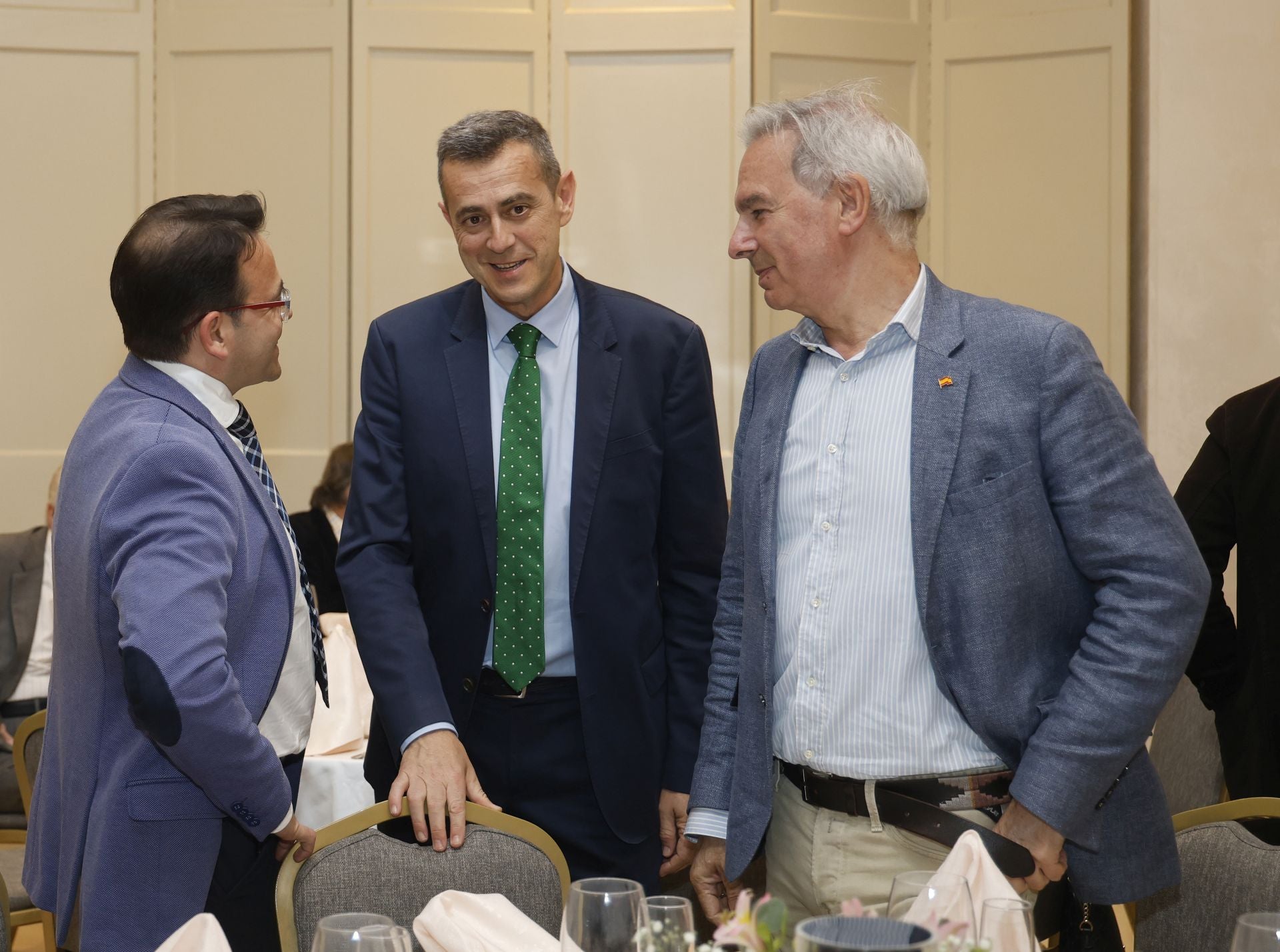 Comida de despedida al jefe de la Comandancia en Palencia