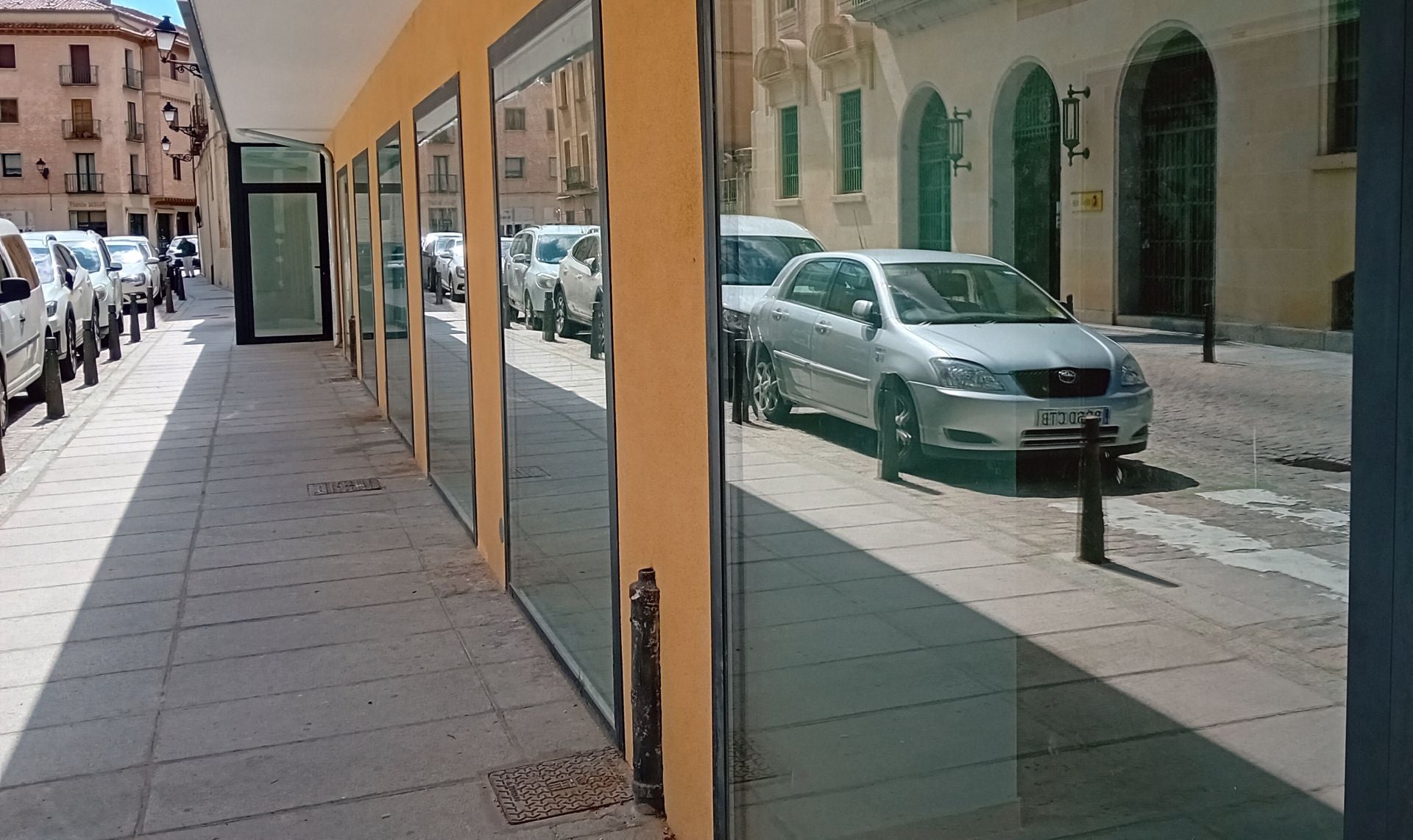 Los puestos del mercado de Los Huertos costarán entre 350 y 410 euros