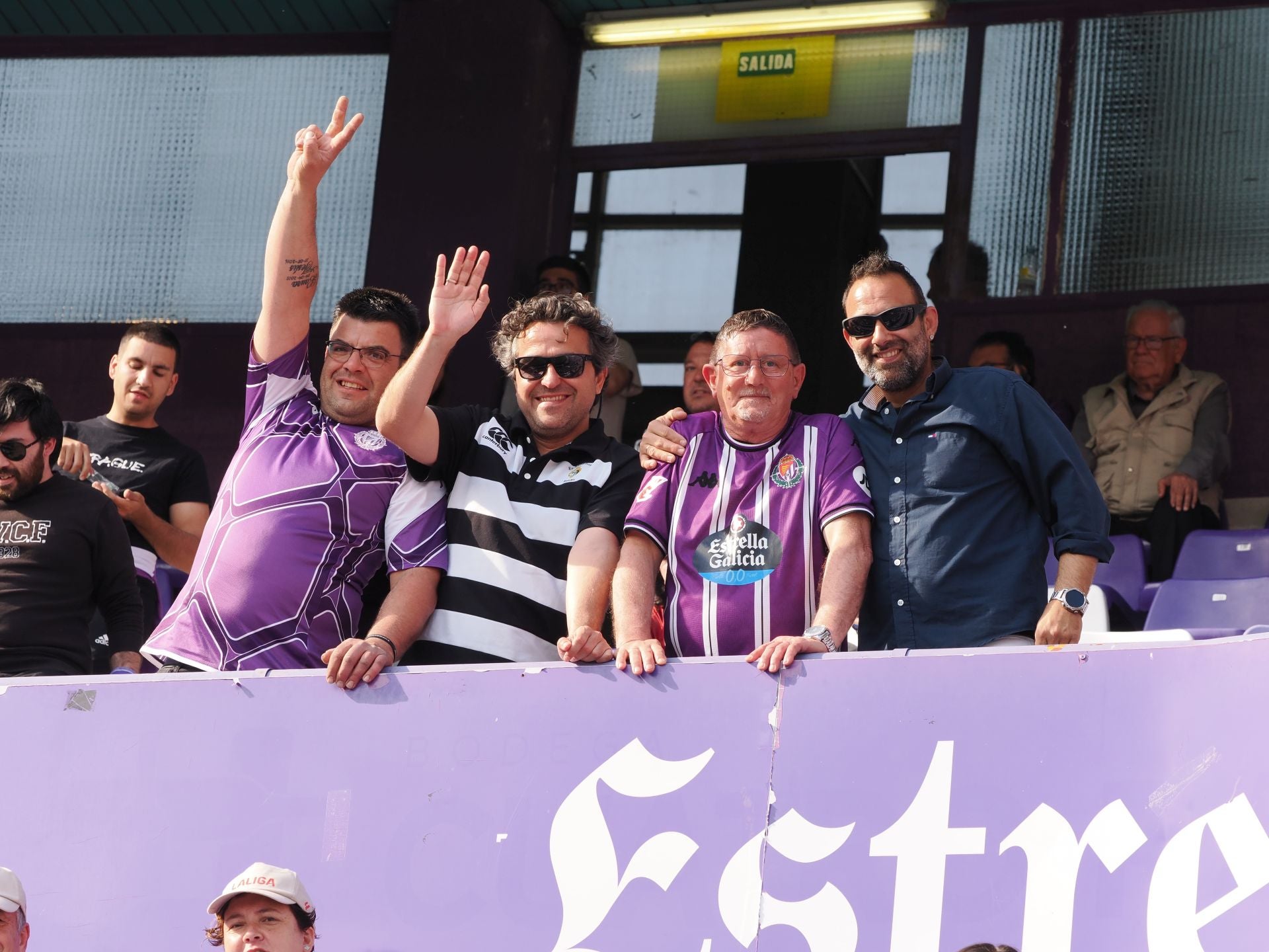 Búscate en la grada del estadio José Zorrilla (2/4)