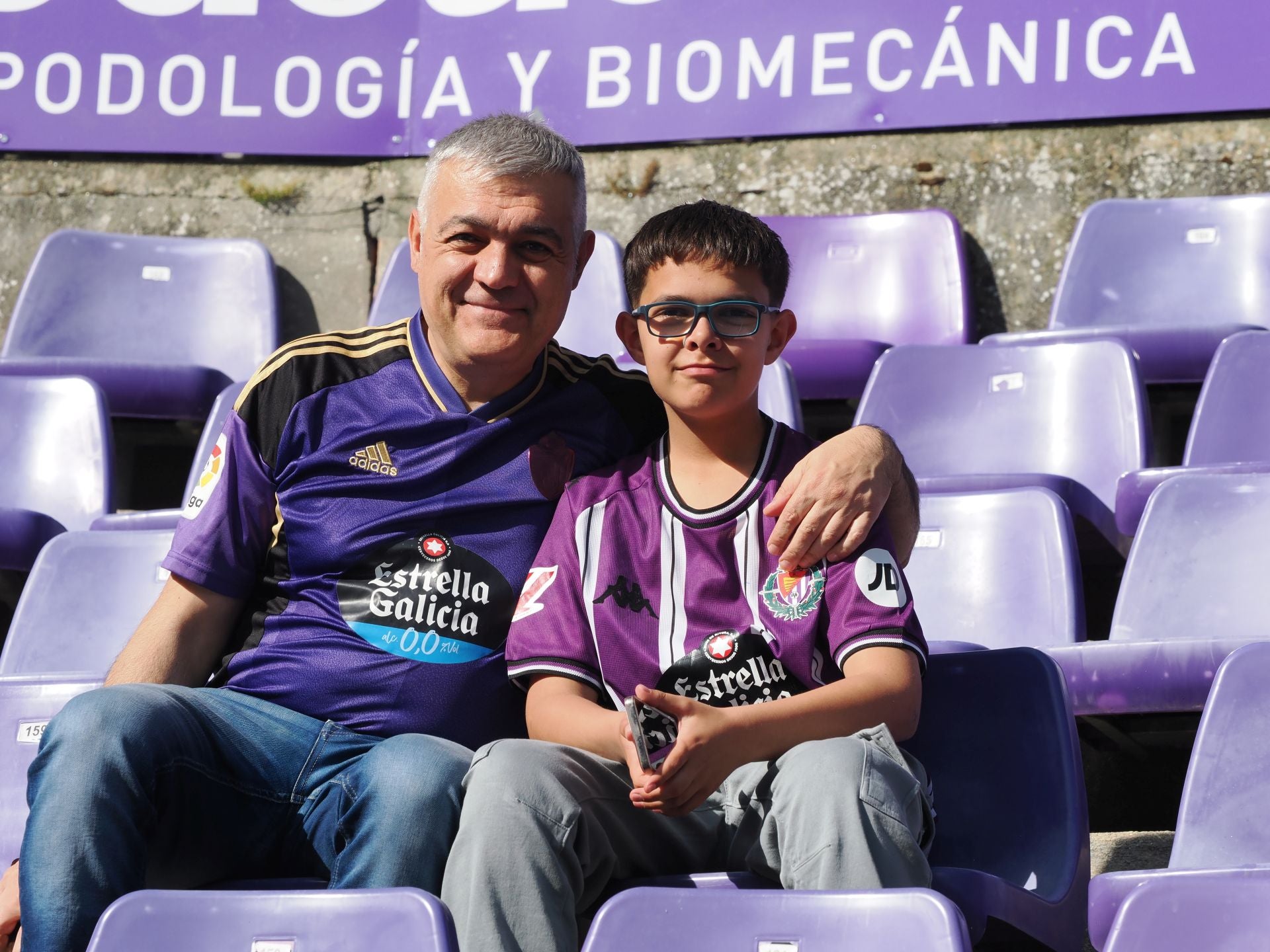 Búscate en la grada del estadio José Zorrilla (2/4)