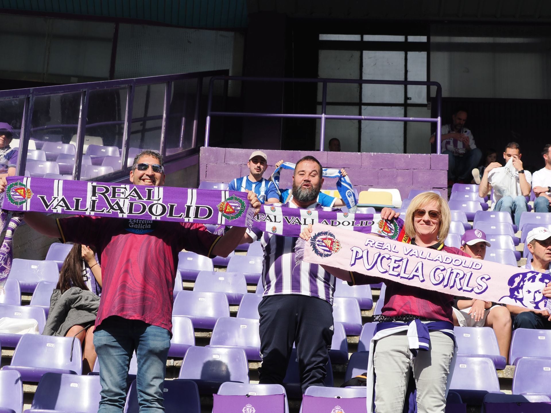 Búscate en la grada del estadio José Zorrilla (2/4)