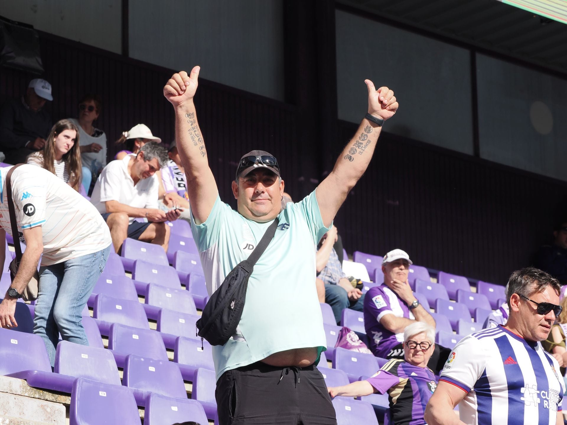 Búscate en la grada del estadio José Zorrilla (2/4)