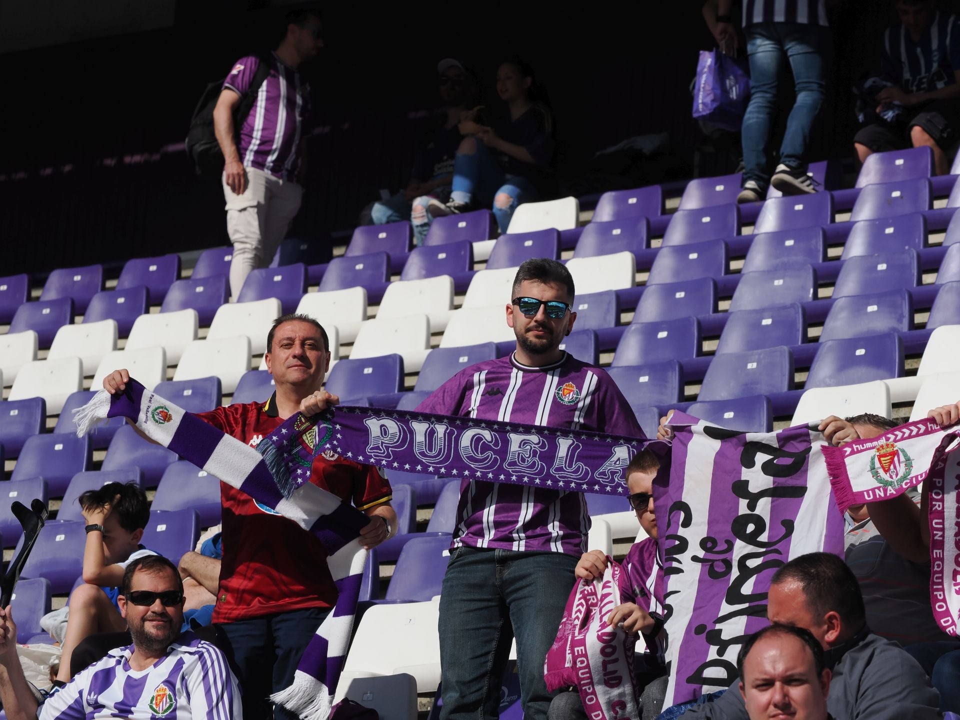 Búscate en la grada del estadio José Zorrilla (3/4)