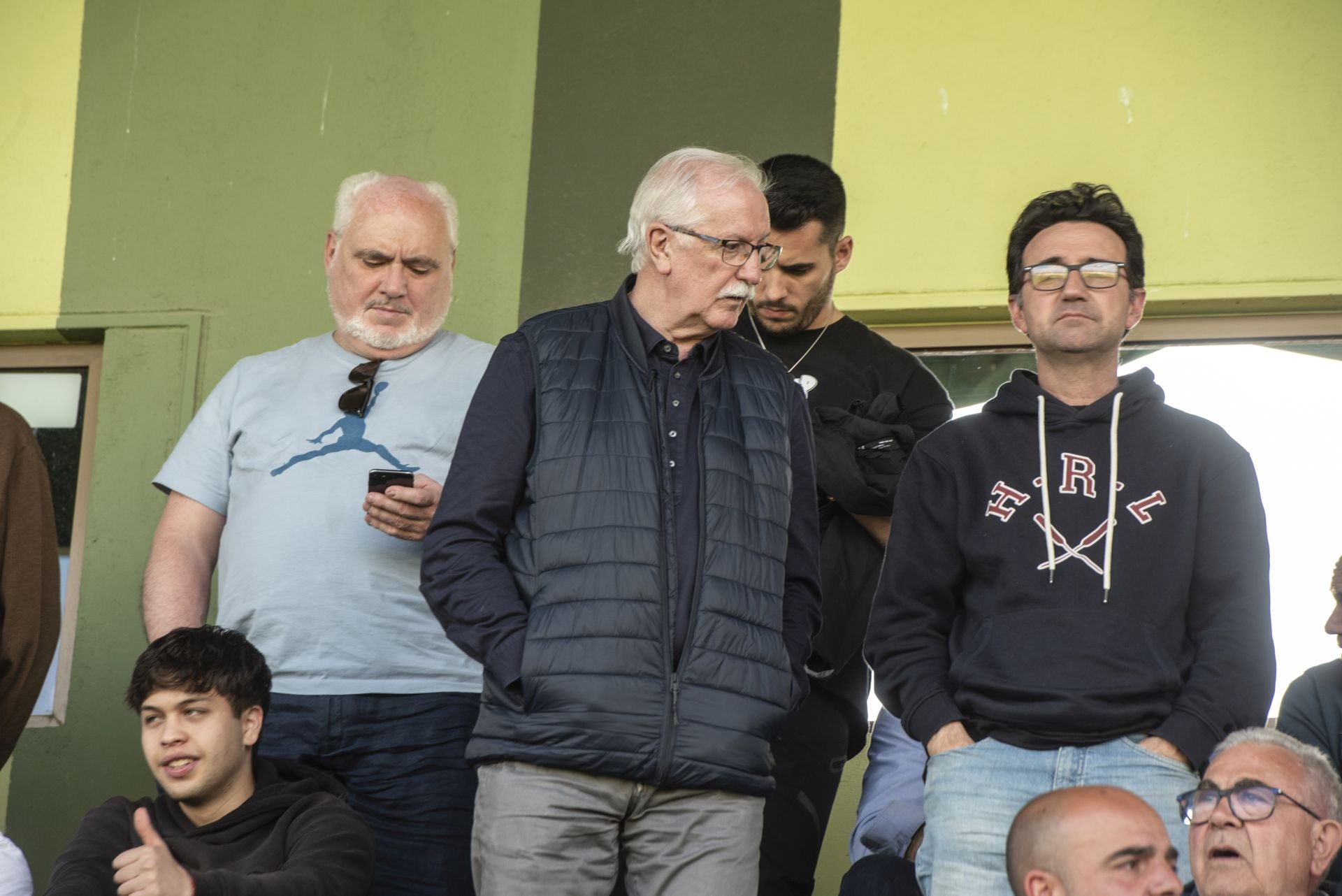 Fotos: búscate en las gradas de La Albuera