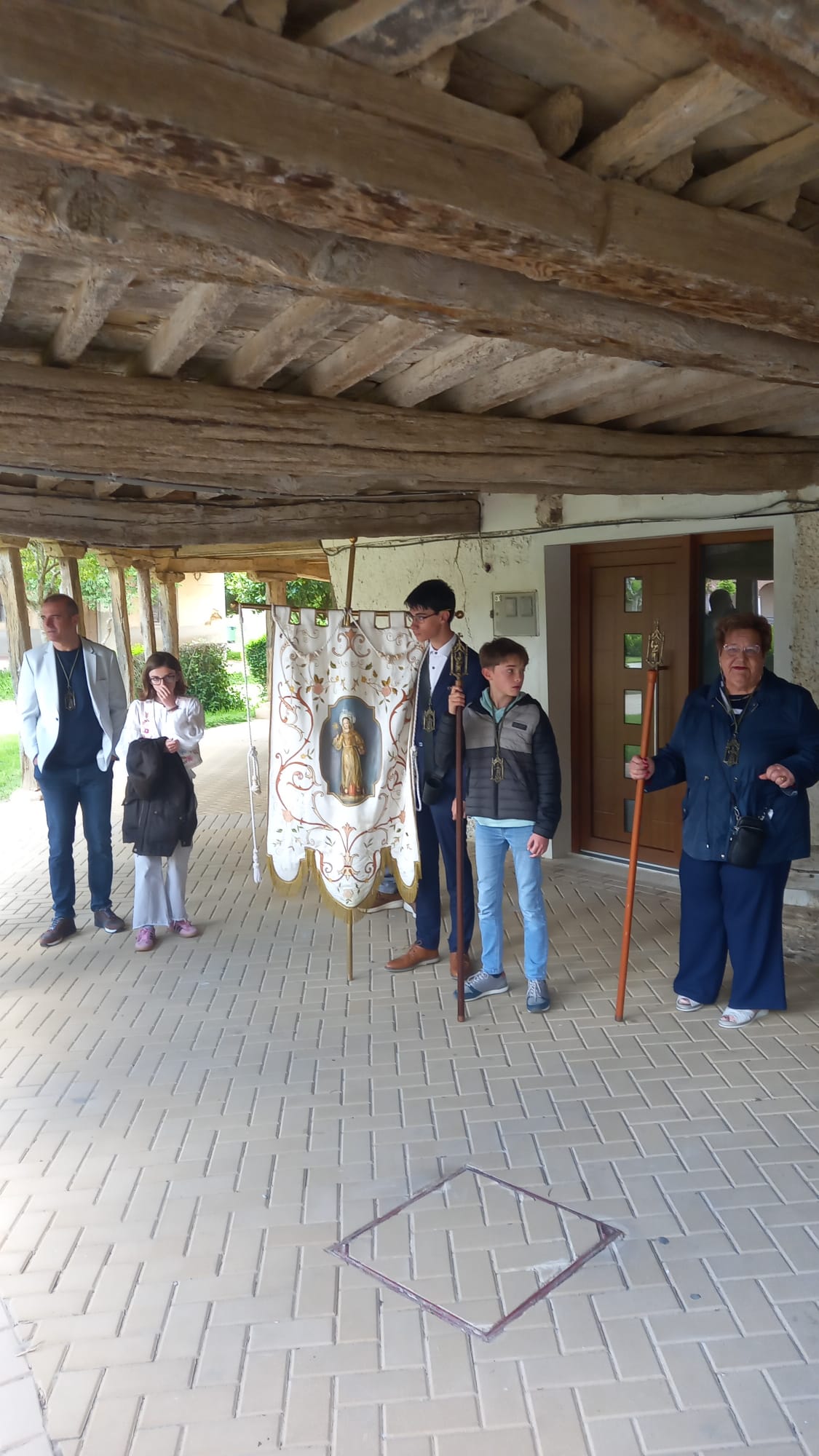 Cuenca de Campos traslada a San Bernardino a su ermita