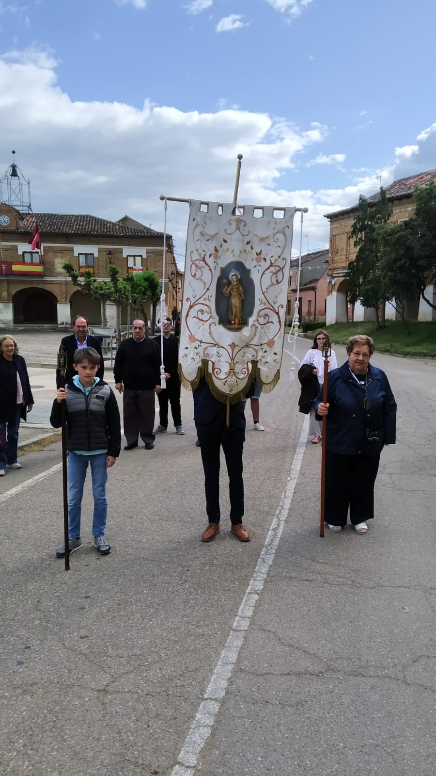 Cuenca de Campos traslada a San Bernardino a su ermita
