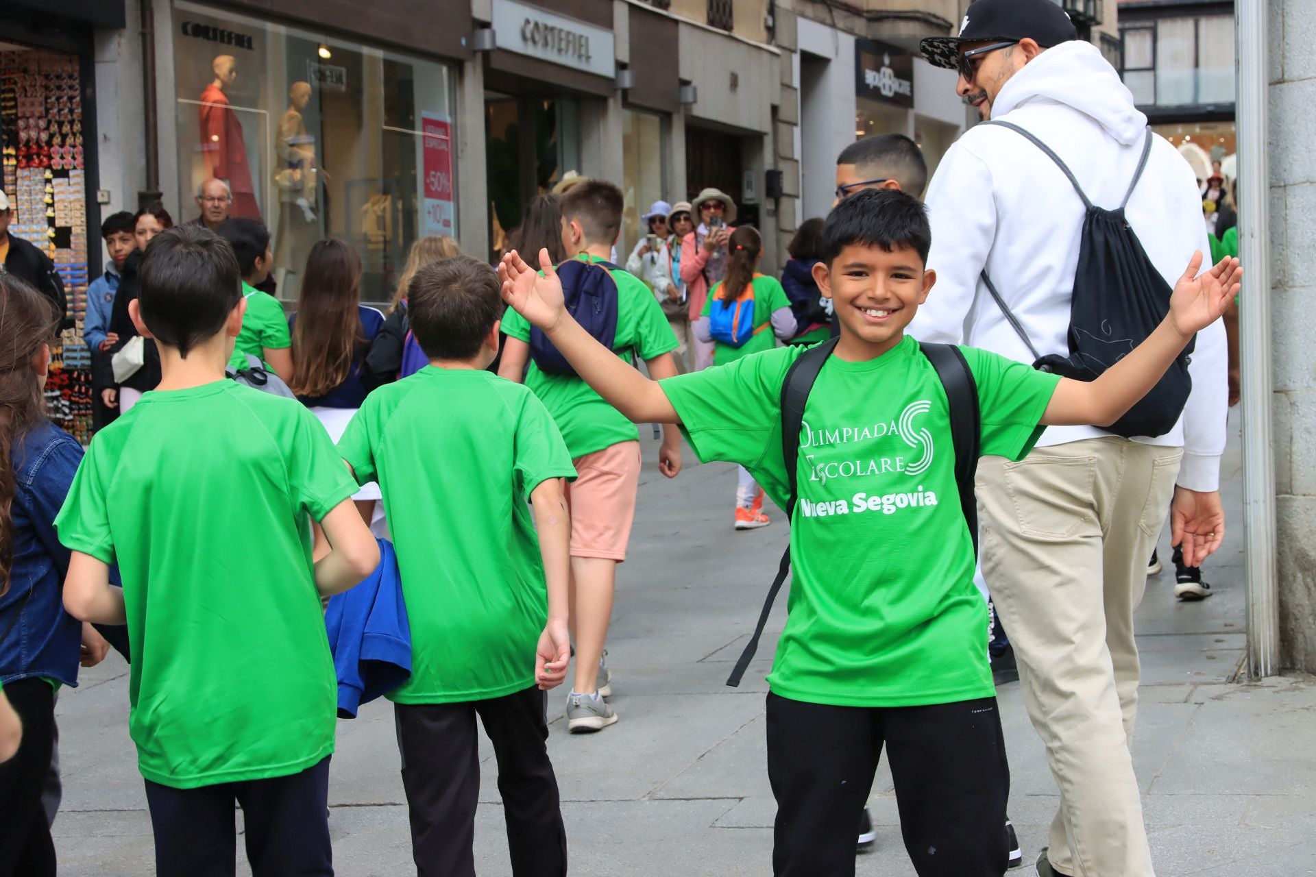 Fotos del encendido del pebetero de la olimpiada escolar de Segovia