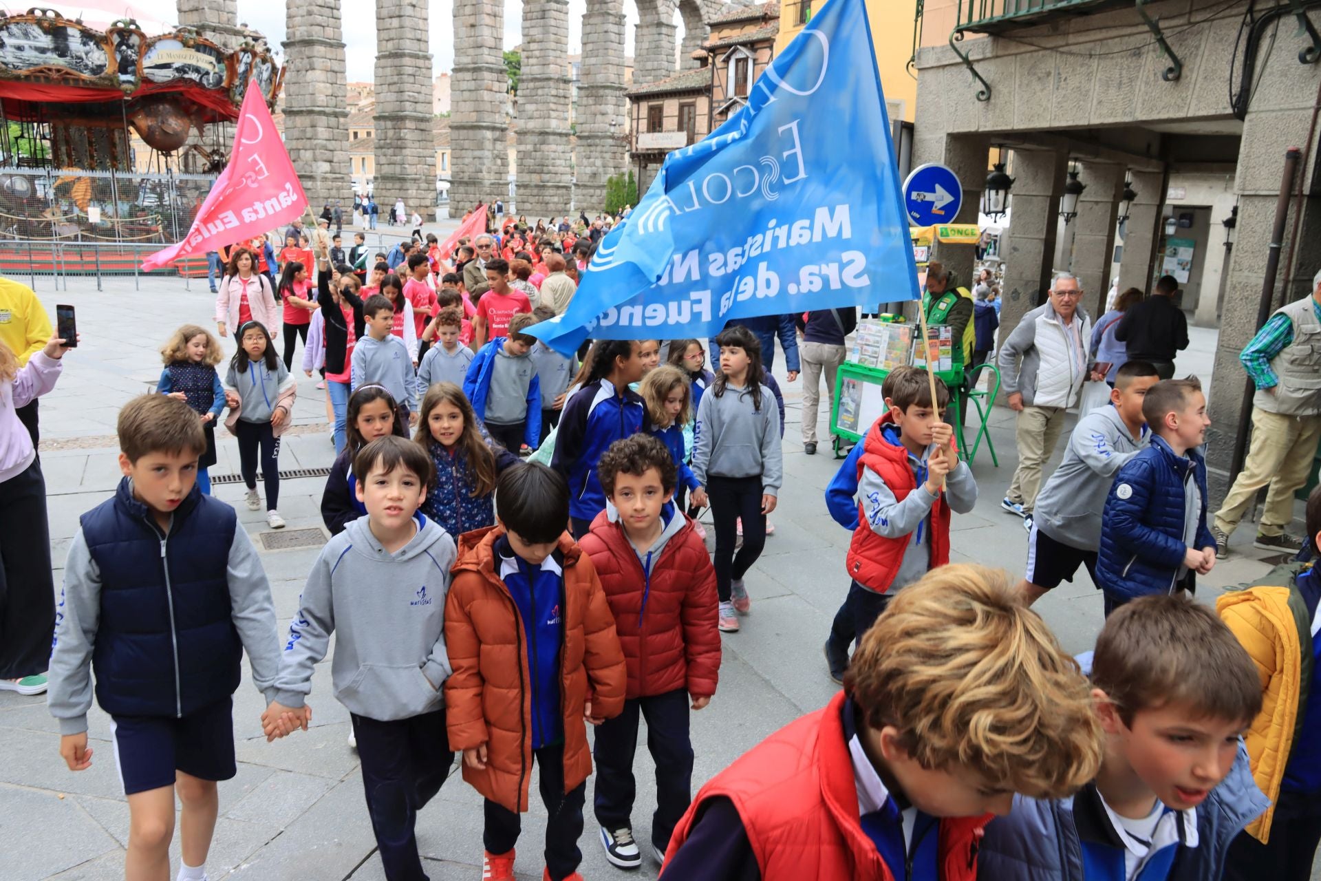 Fotos del encendido del pebetero de la olimpiada escolar de Segovia