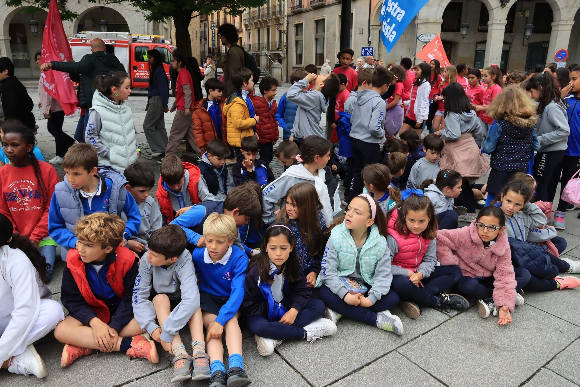 Fotos del encendido del pebetero de la olimpiada escolar de Segovia