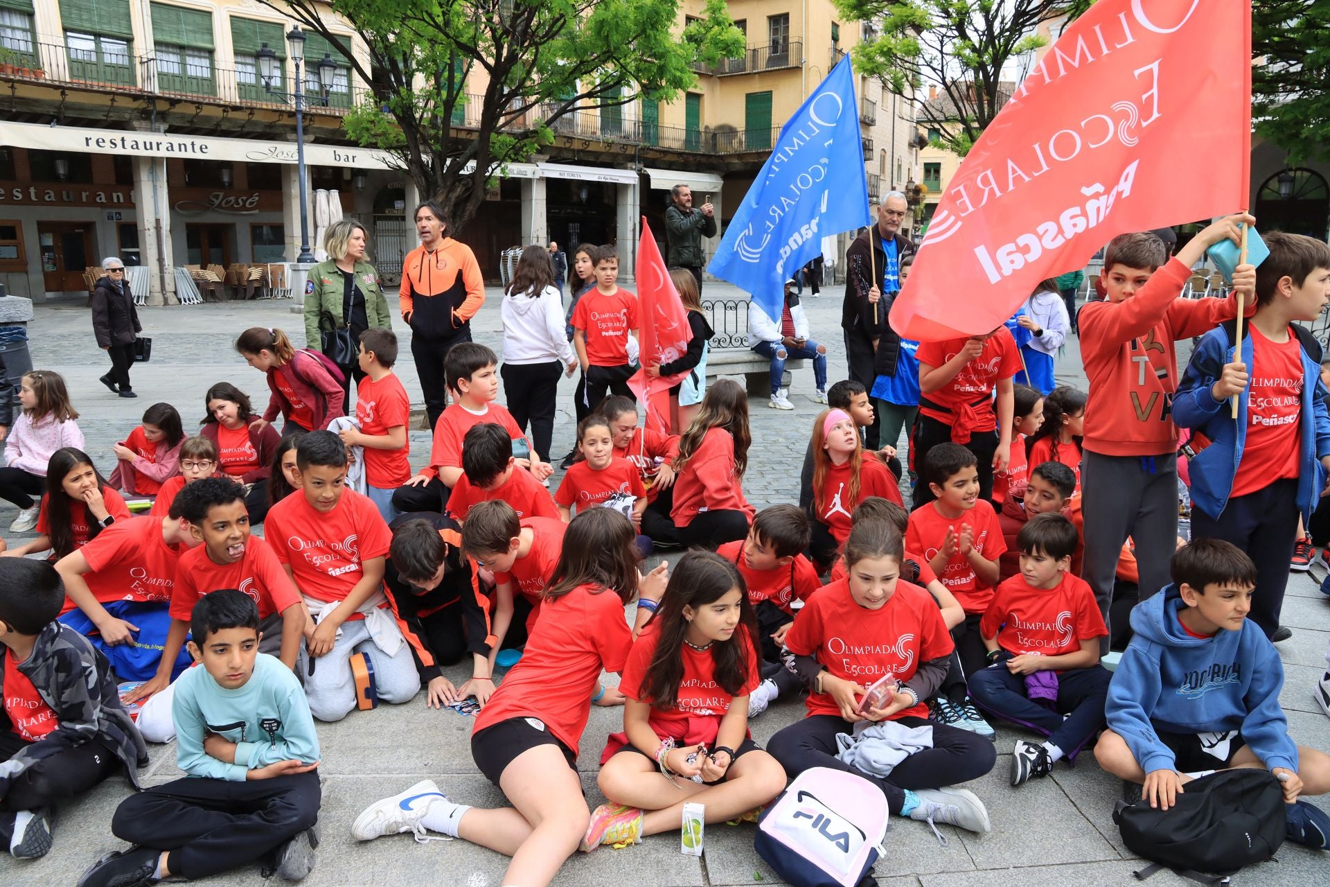 Fotos del encendido del pebetero de la olimpiada escolar de Segovia