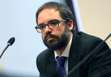 El presidente de Renfe justifica los recortes de frecuencias: «No se han hecho por el alcalde de Vigo»