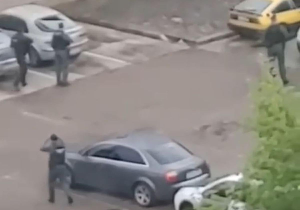Agentes de la Guardia Civil, en el lugar del suceso.