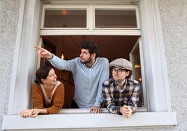 Ana Fernández Anguita , Andrés García Fraile y Eliot Xaquín Dios forman Vestigium.