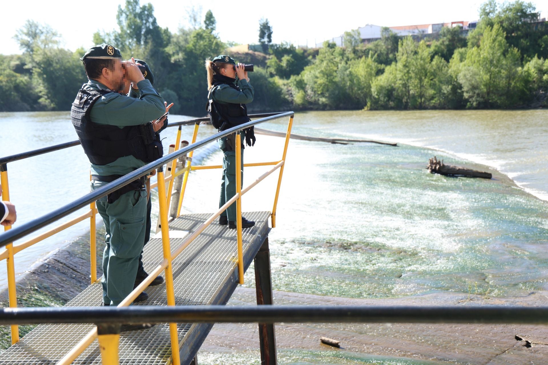 Imágenes de la búsqueda del pescador vallisoletano