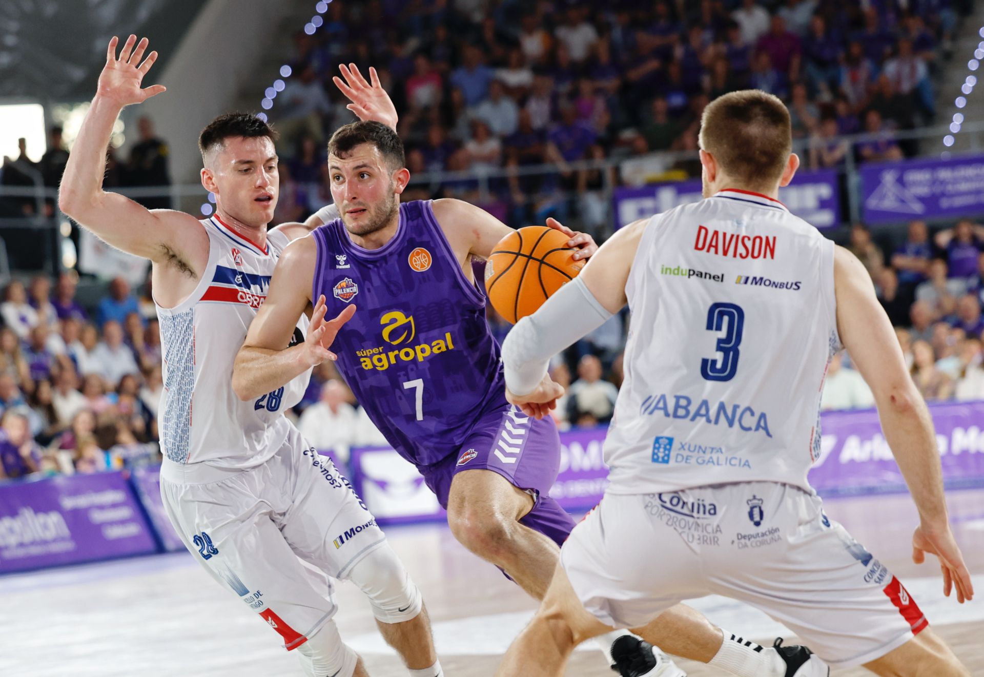 Súper Agropal Palencia 101-94 Obradoiro