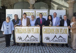 El presidente de la Diputación de Ávila, Carlos García, presenta el I Festival Gredos en Flor.