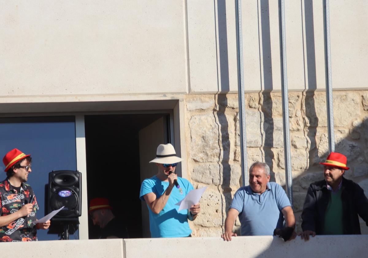 Un divertido pregón de Jimenos Band abre las fiestas de Valverde de Campos