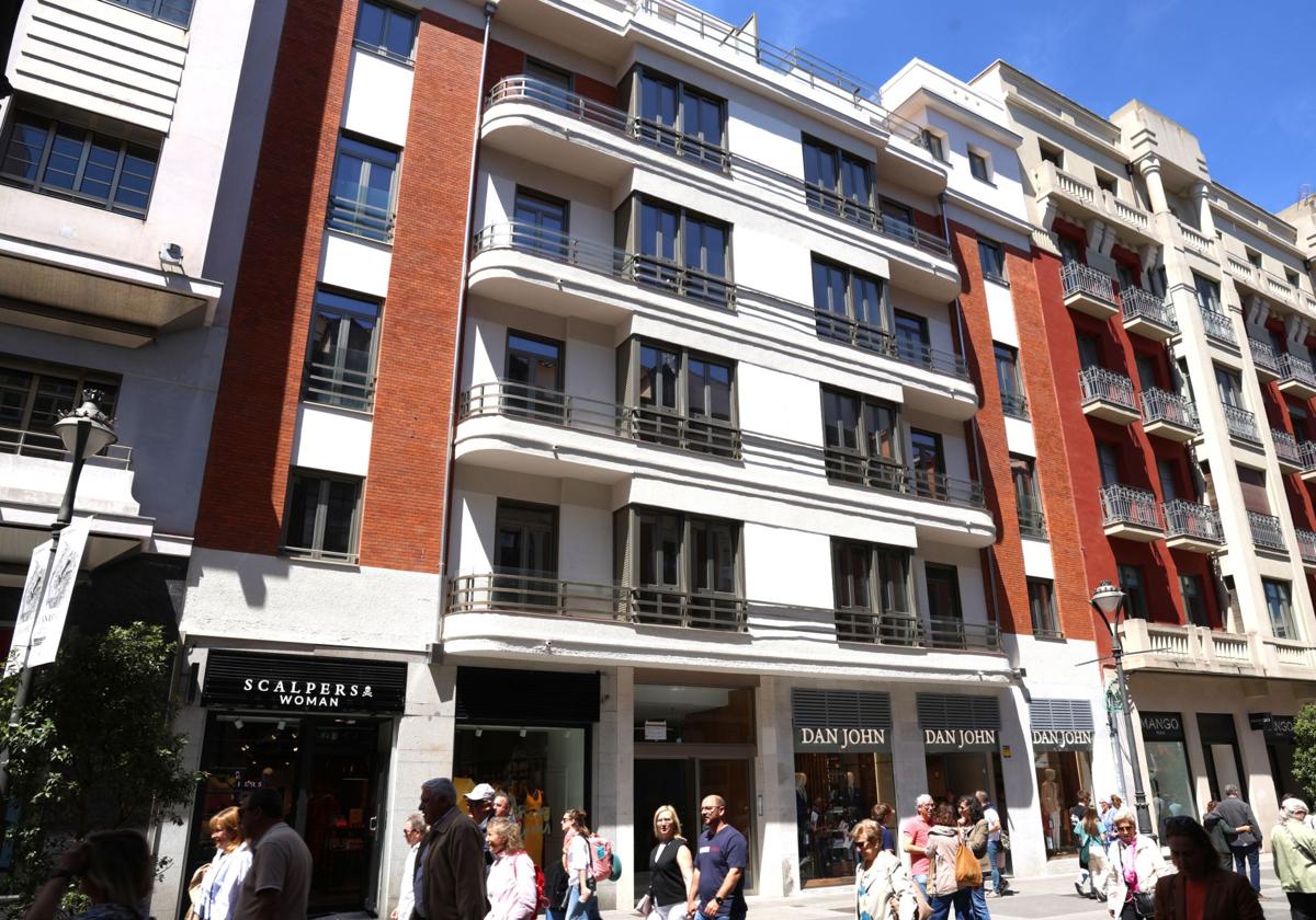 Salen a la venta pisos nuevos en la calle Santiago doce años después de la última promoción