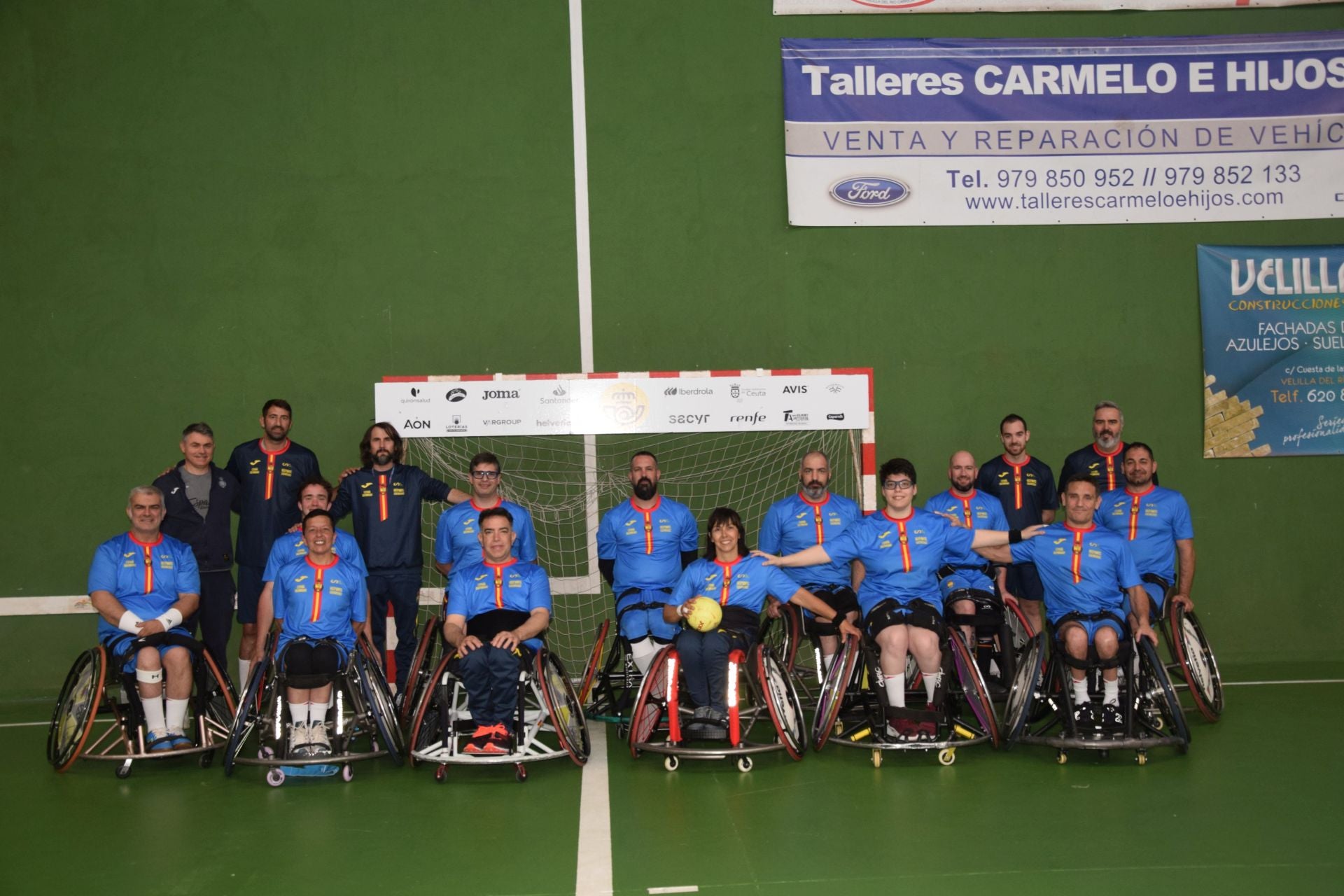 La selección española de balonmano en silla de ruedas se entrena en Velilla