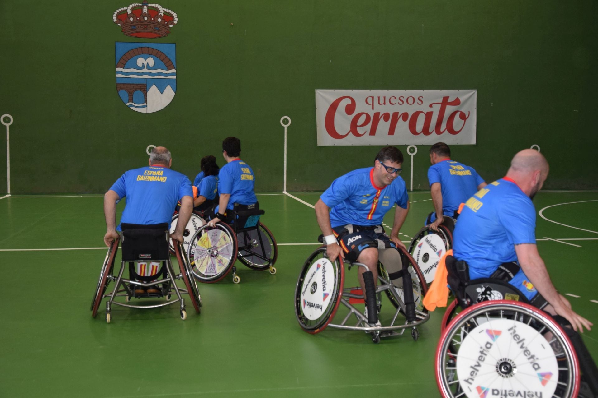 La selección española de balonmano en silla de ruedas se entrena en Velilla